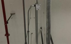 不銹鋼線管VS鍍鋅線管，哪個(gè)好